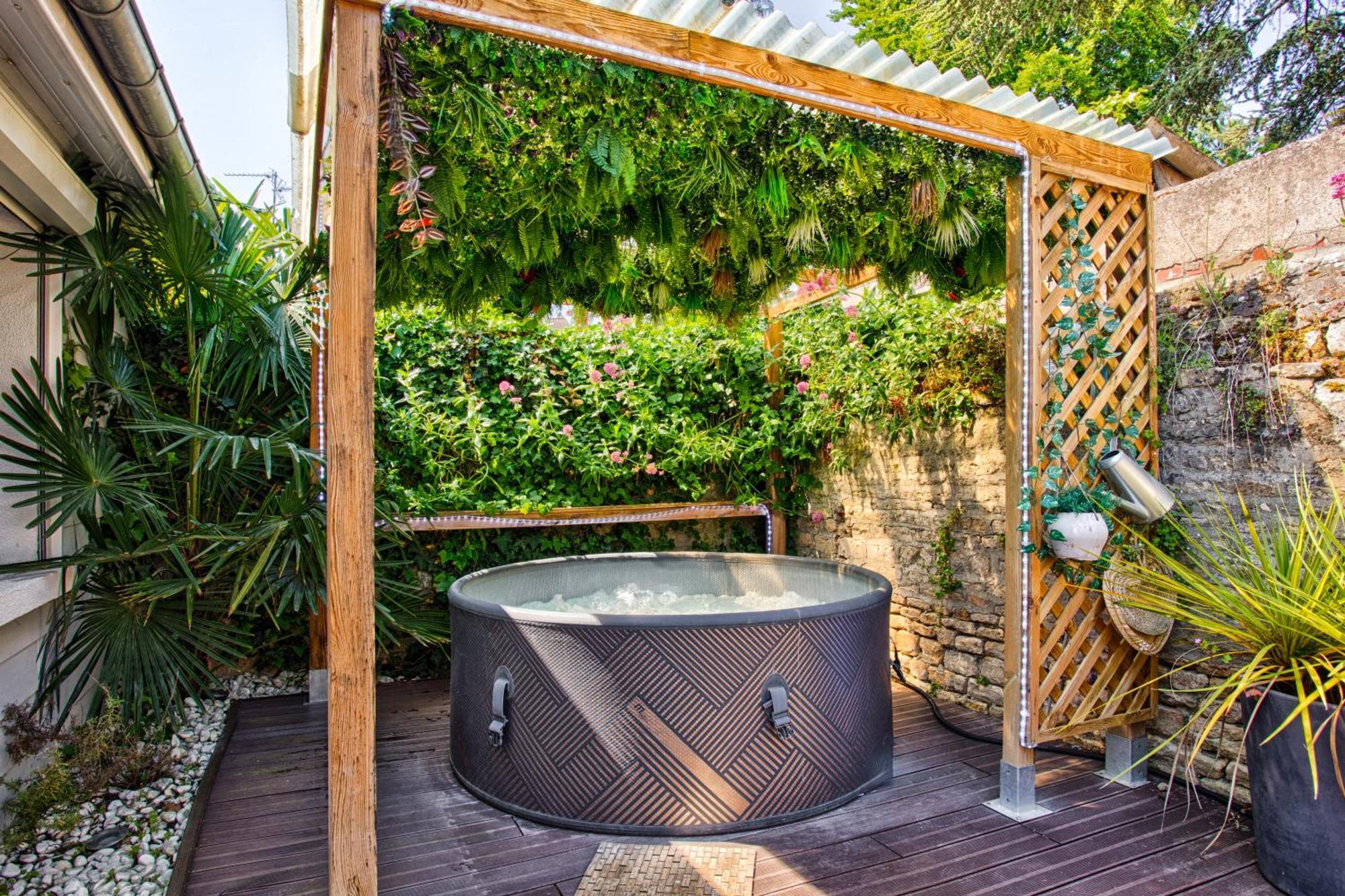 Appartement Fraichement Renovee - Jacuzzi Au Coeur De Caen Exteriér fotografie